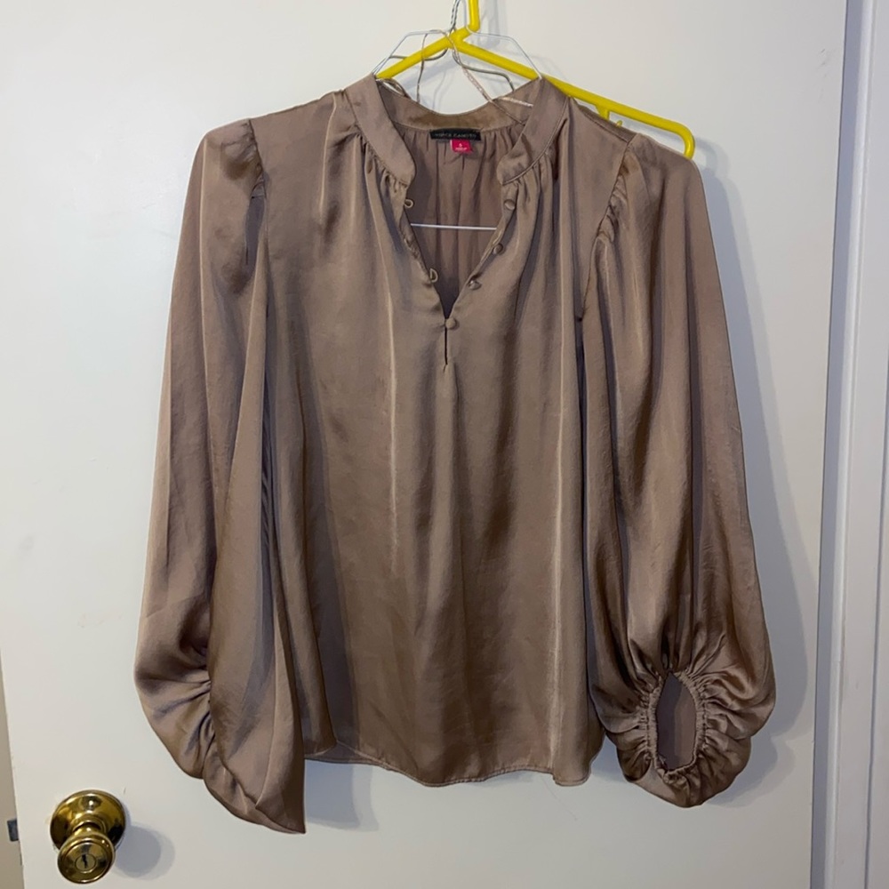 Balloon sleeve top